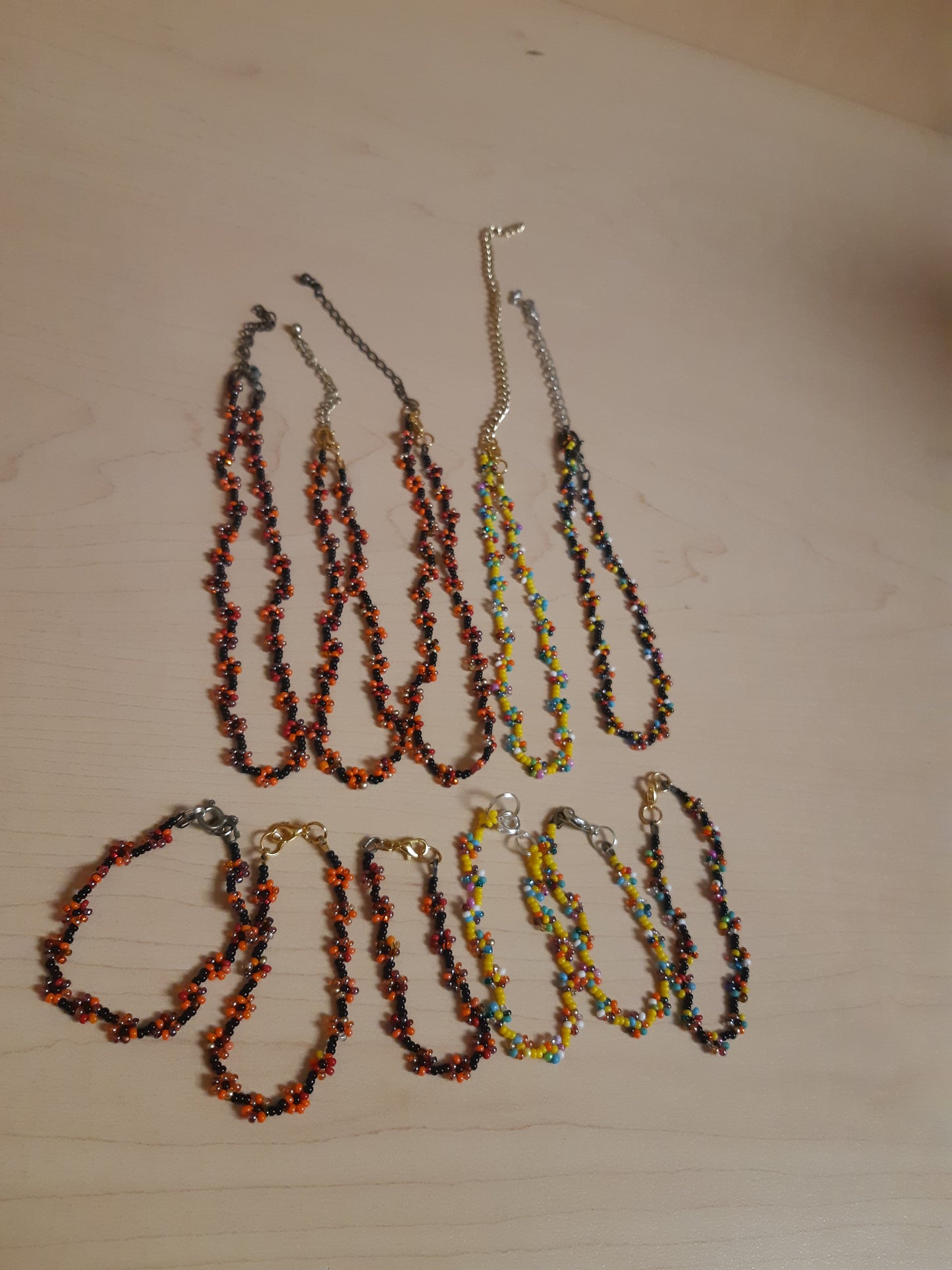 Bead soup daisy chain choker