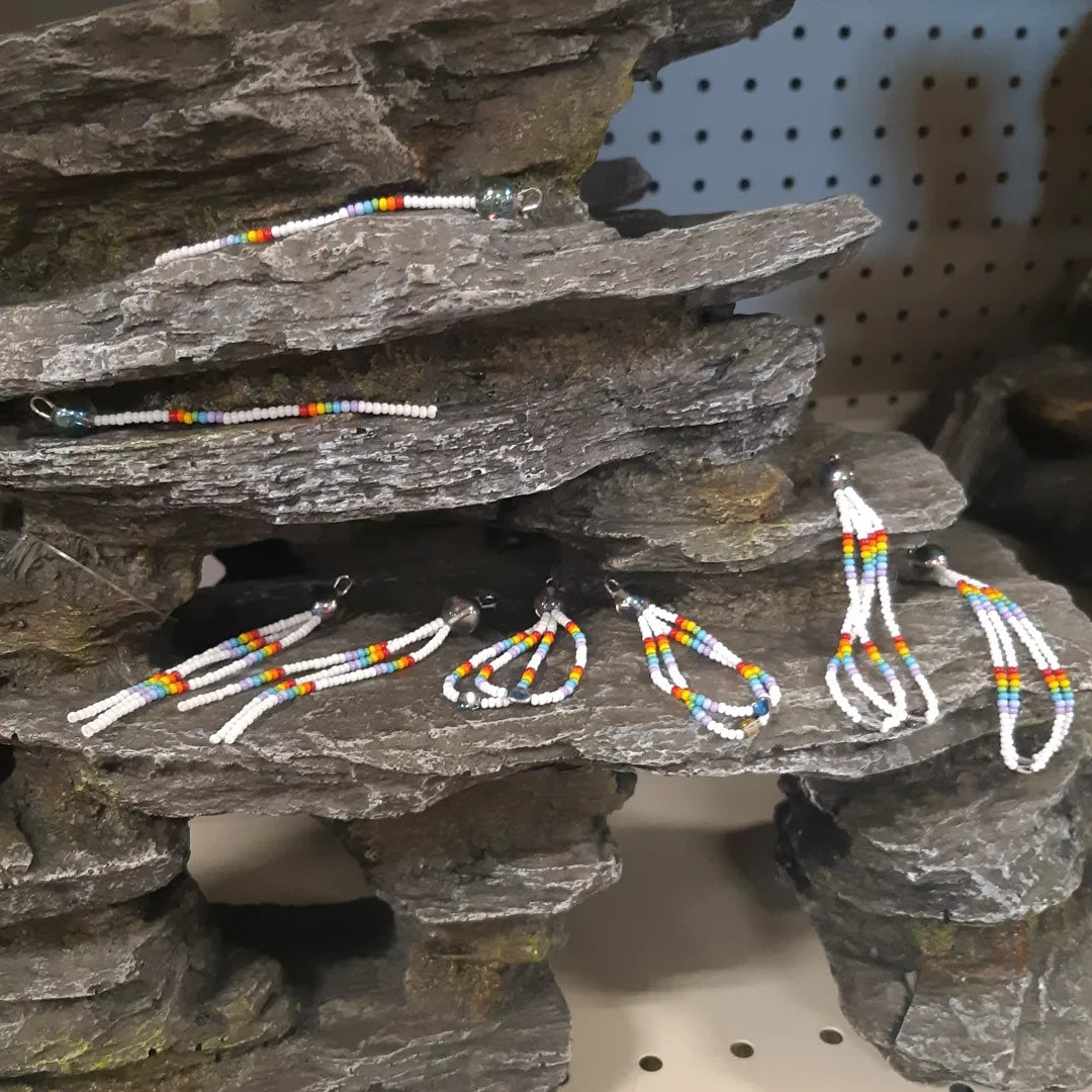 Rainbow lined white loops