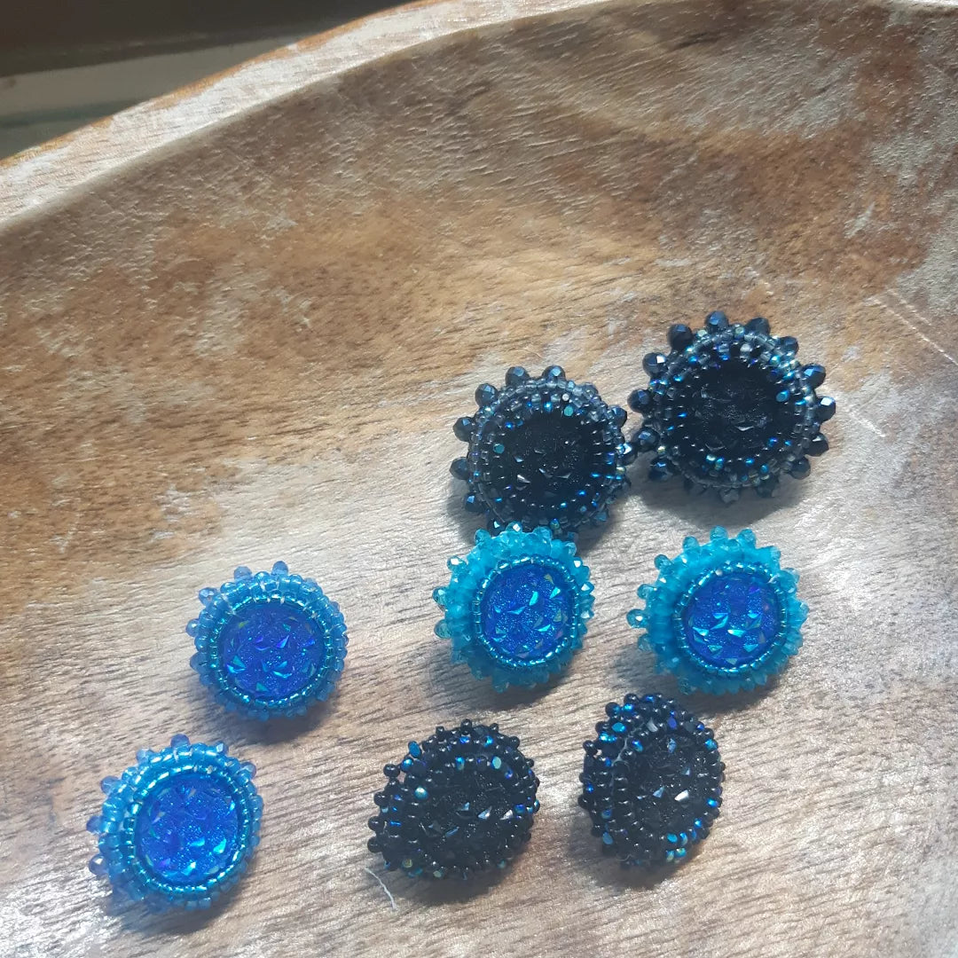 shiny studs*