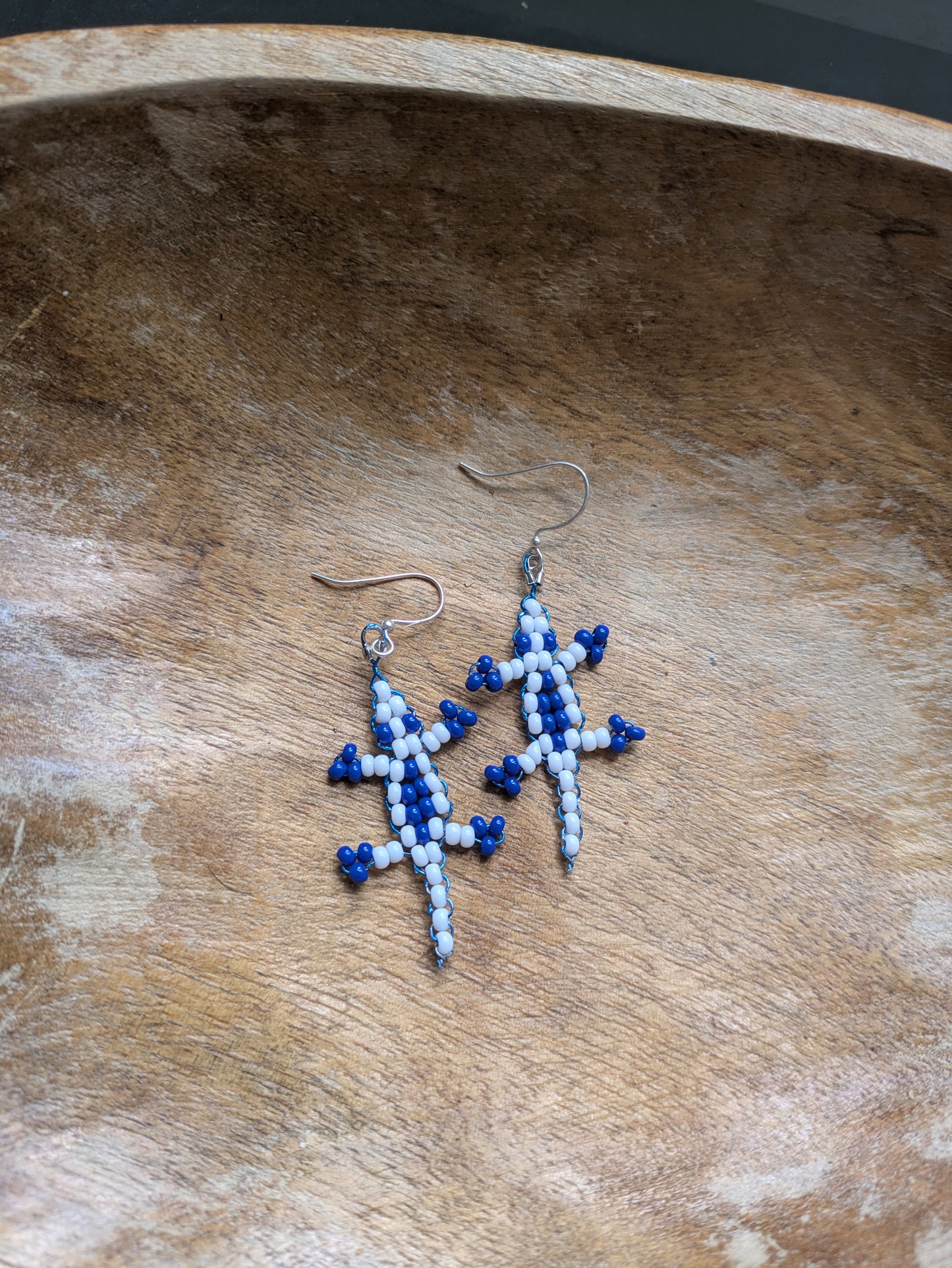 beaded gecko earrings