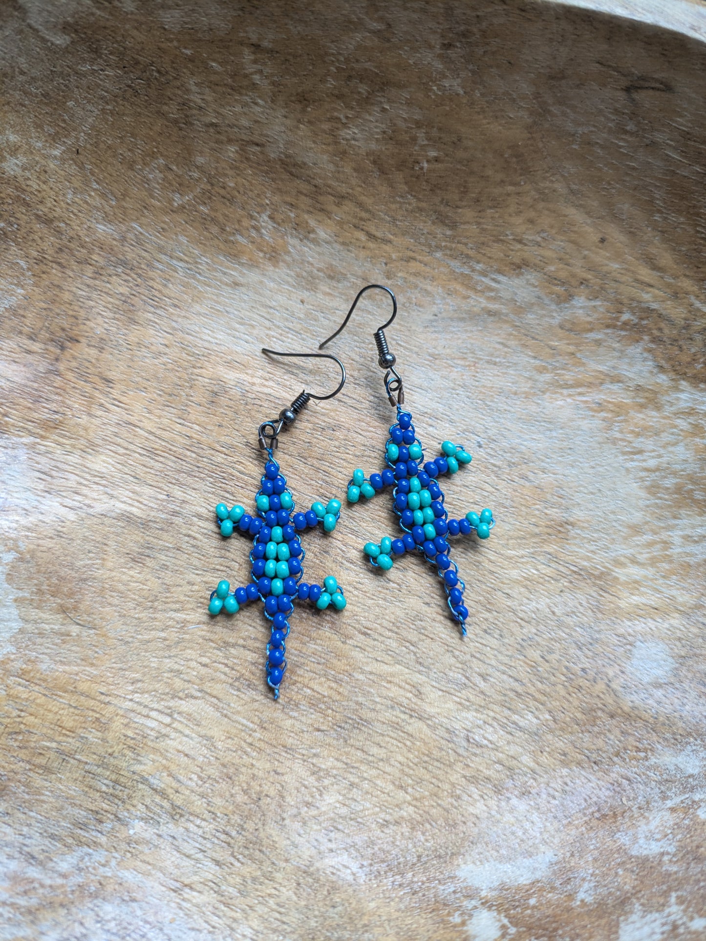 beaded gecko earrings