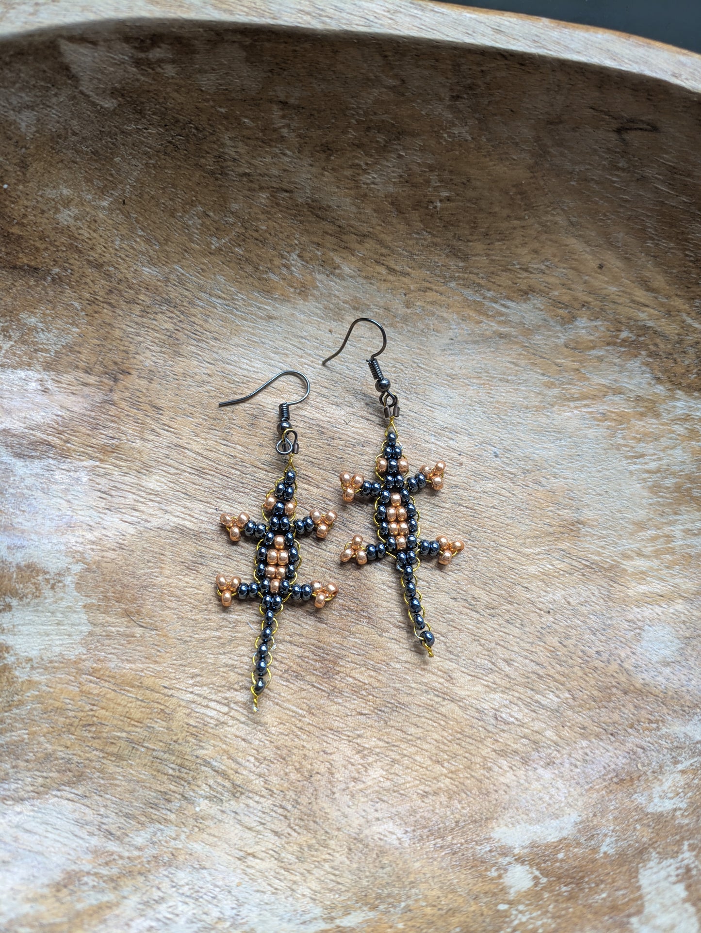 beaded gecko earrings