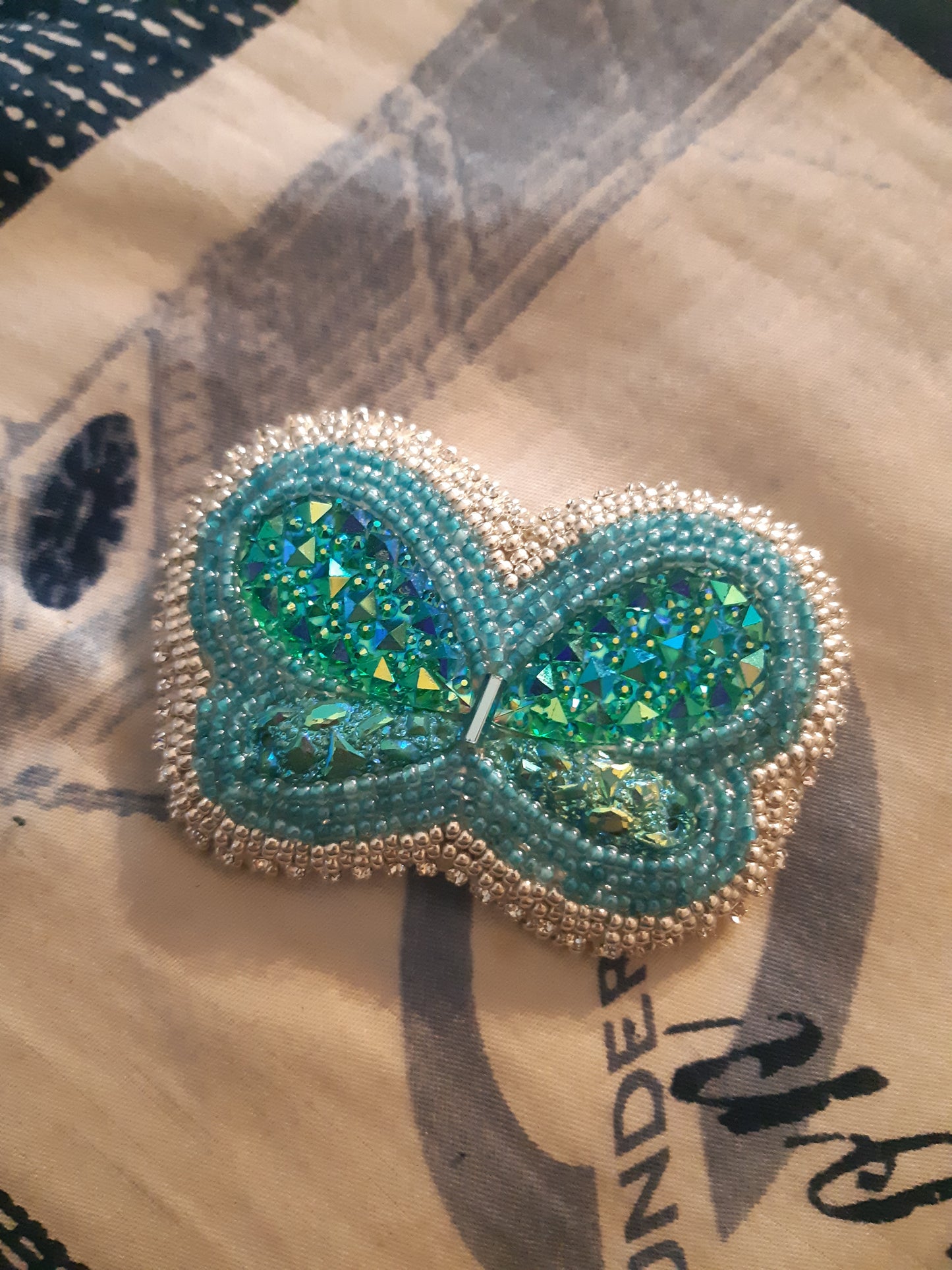 Crystal butterfly hair pin