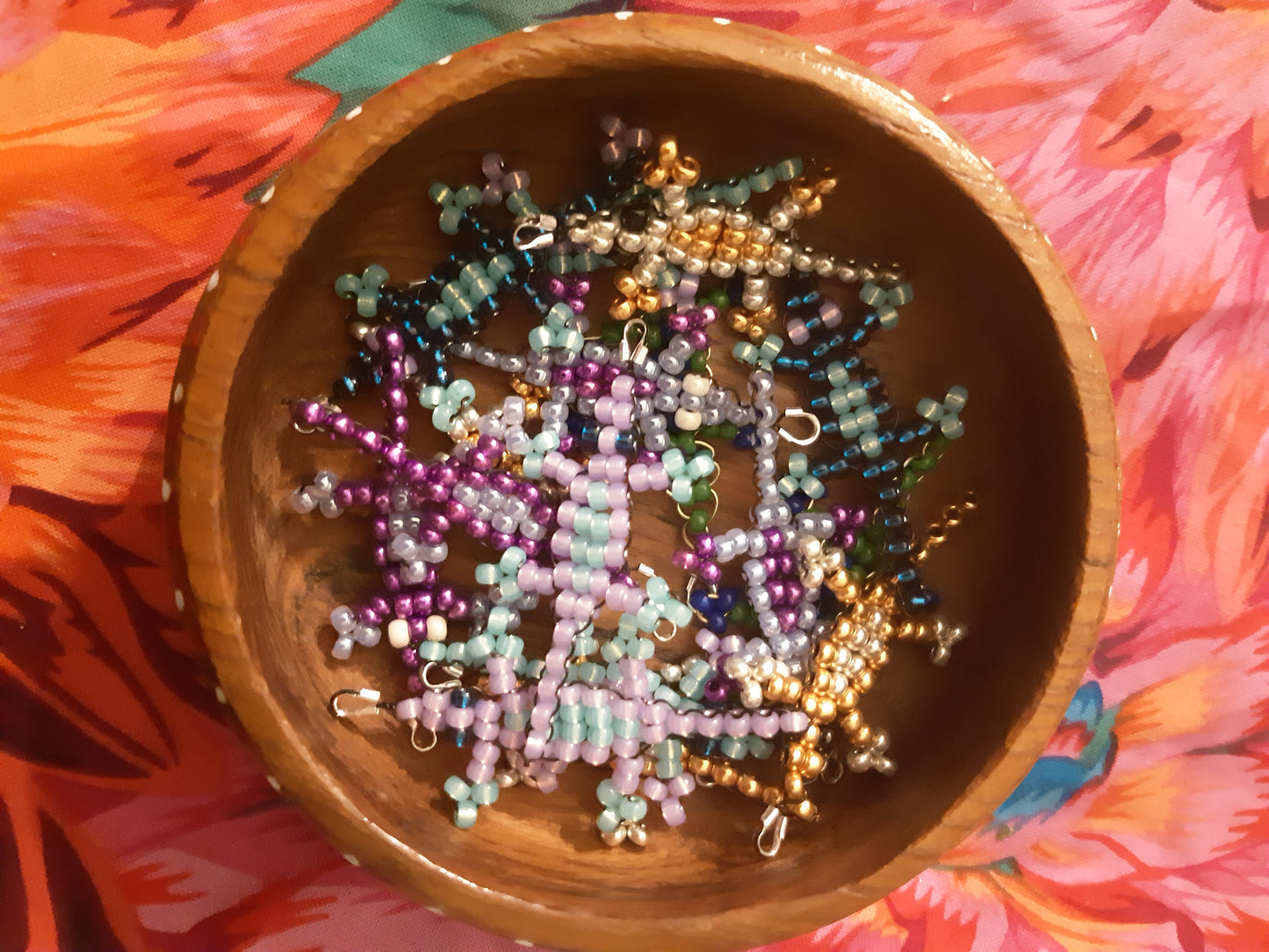 beaded gecko earrings