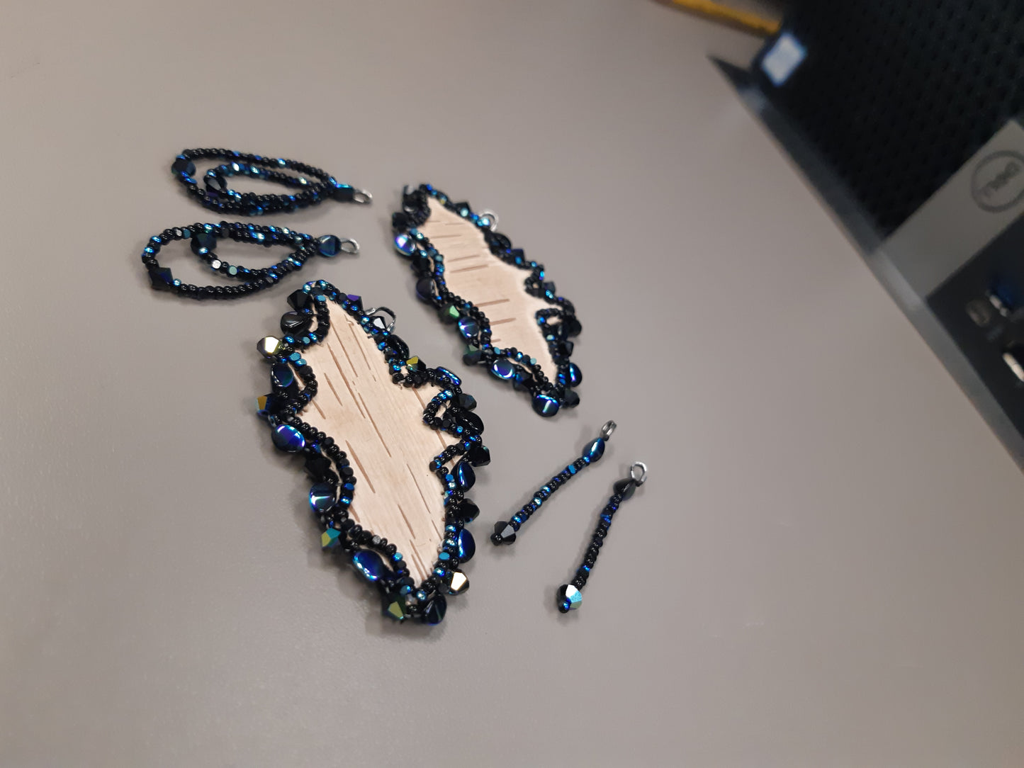 Shiny black mini loops