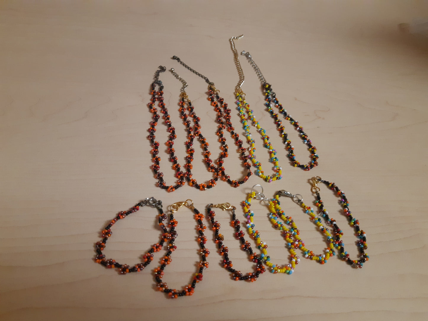 Bead soup daisy chain choker