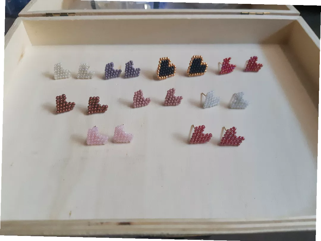 brick stitch heart studs