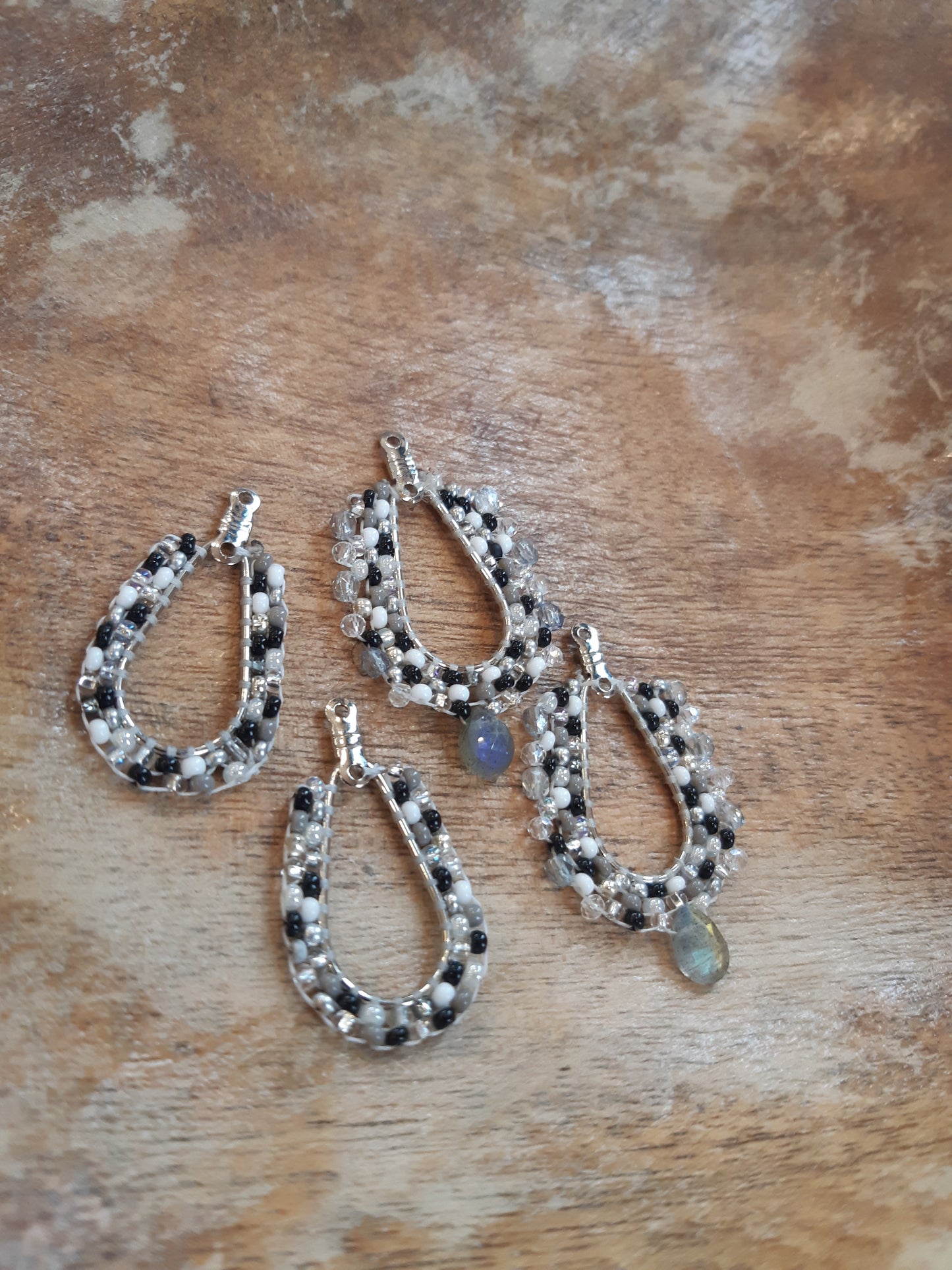 Sikw Elasa'sit - teardrop earrings