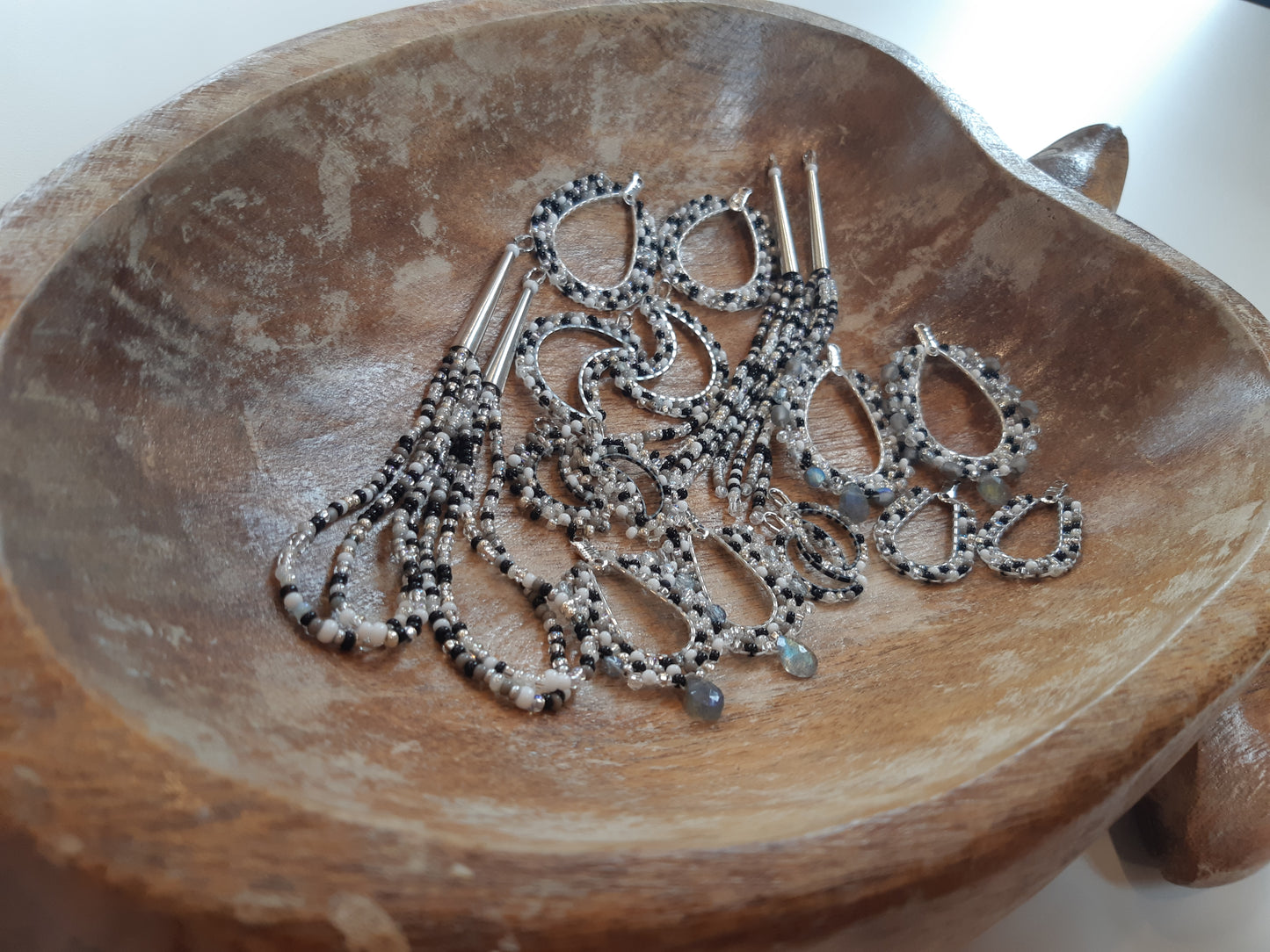 Sikw Elasa'sit - moon earrings