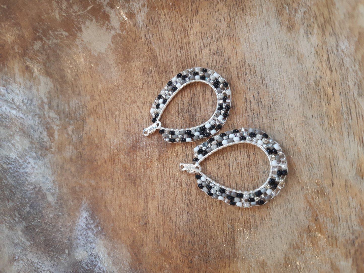 Sikw Elasa'sit - teardrop earrings