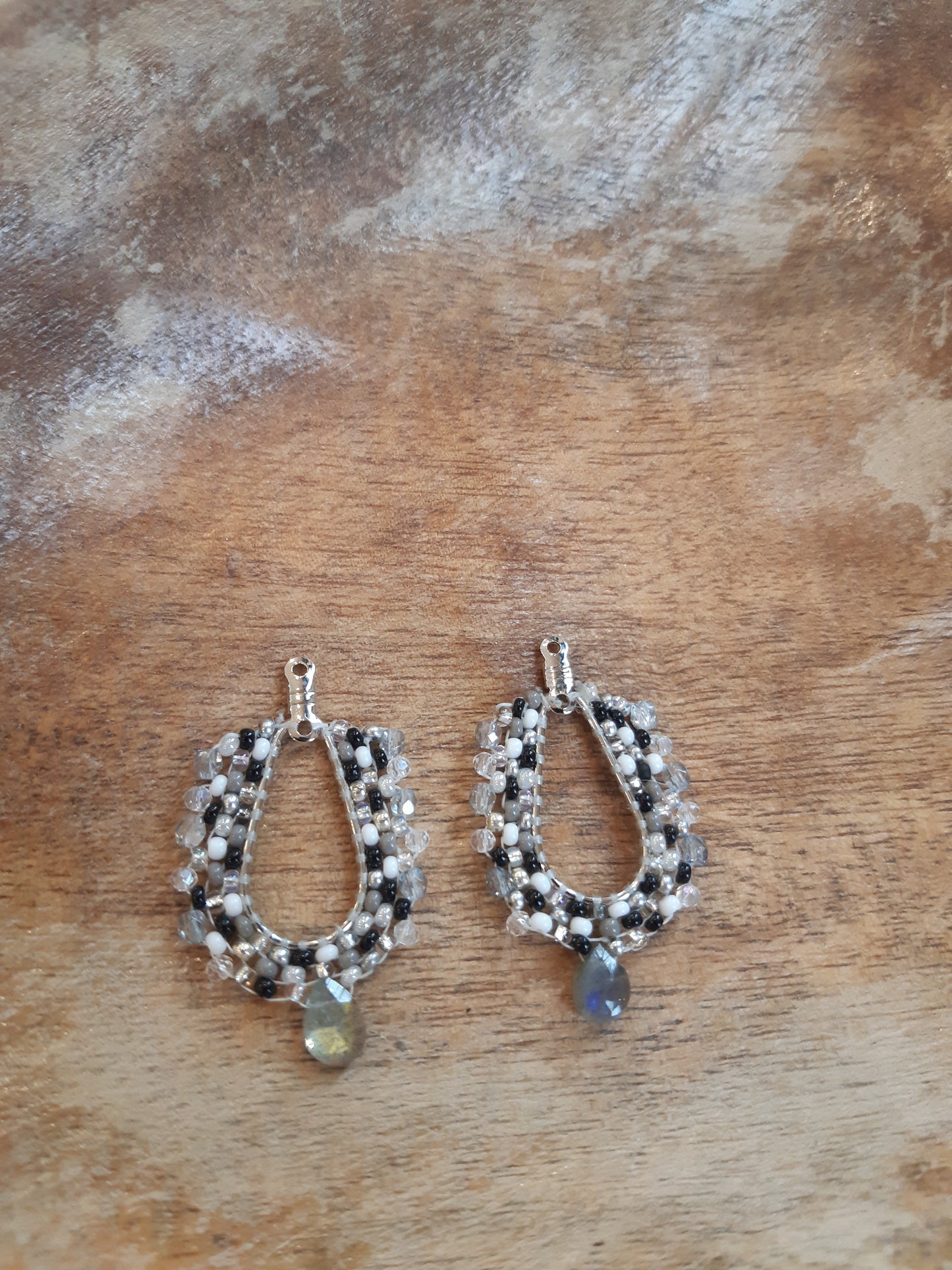 Sikw Elasa'sit - teardrop earrings