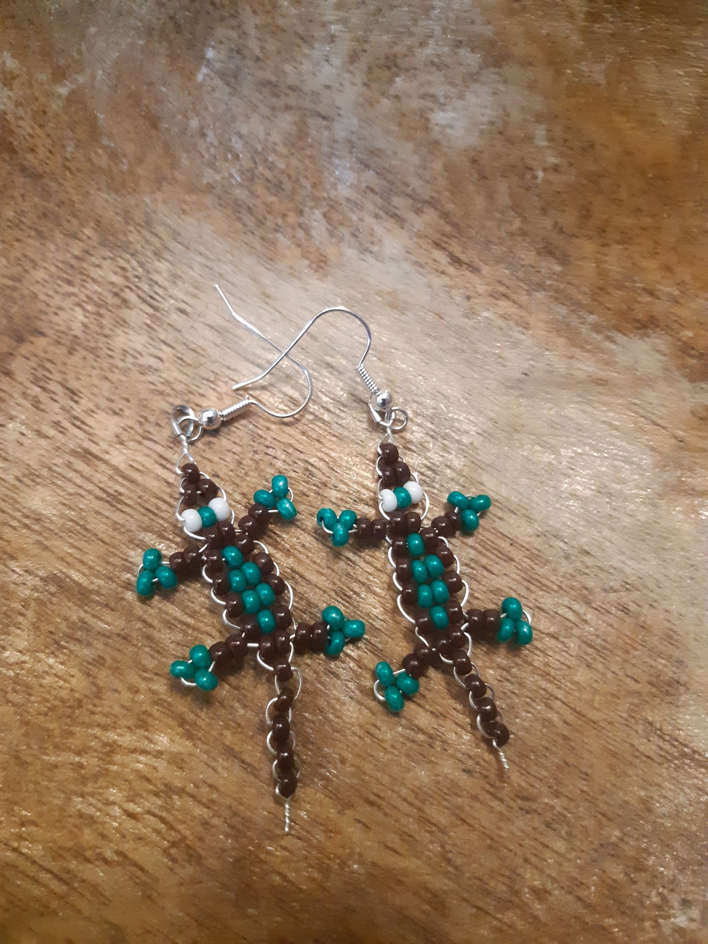 beaded gecko earrings